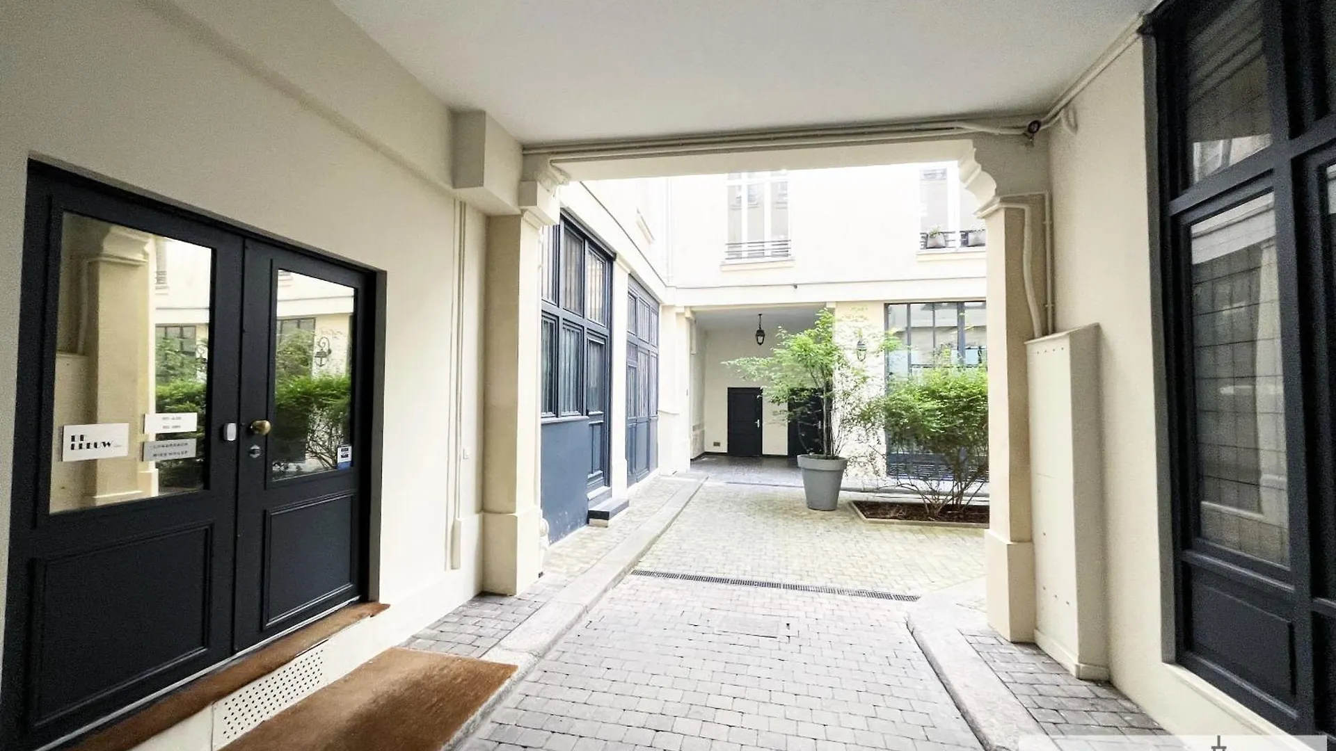 Lägenhet 05 - Parisian Design Loft